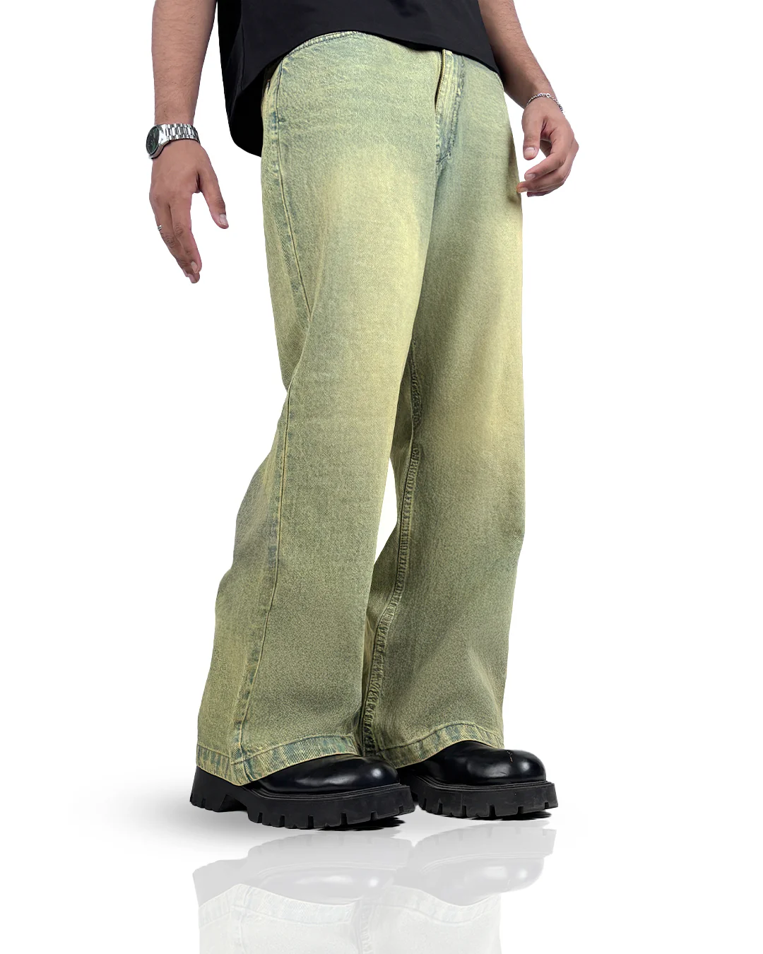Vintage Blue Wide Flared Jeans - Image 2